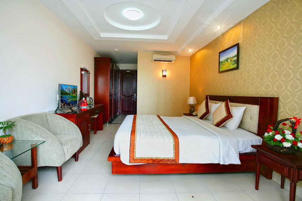 Sunny Hotel