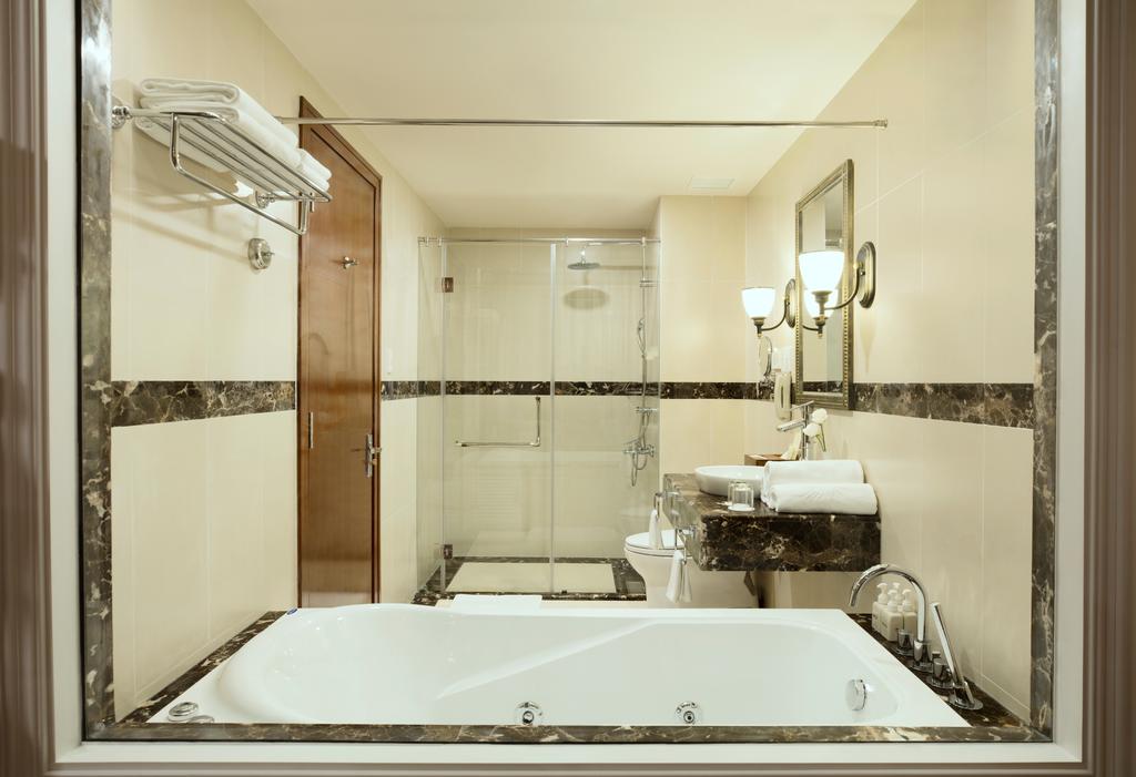 Sunrise Nha Trang Beach Hotel & Spa