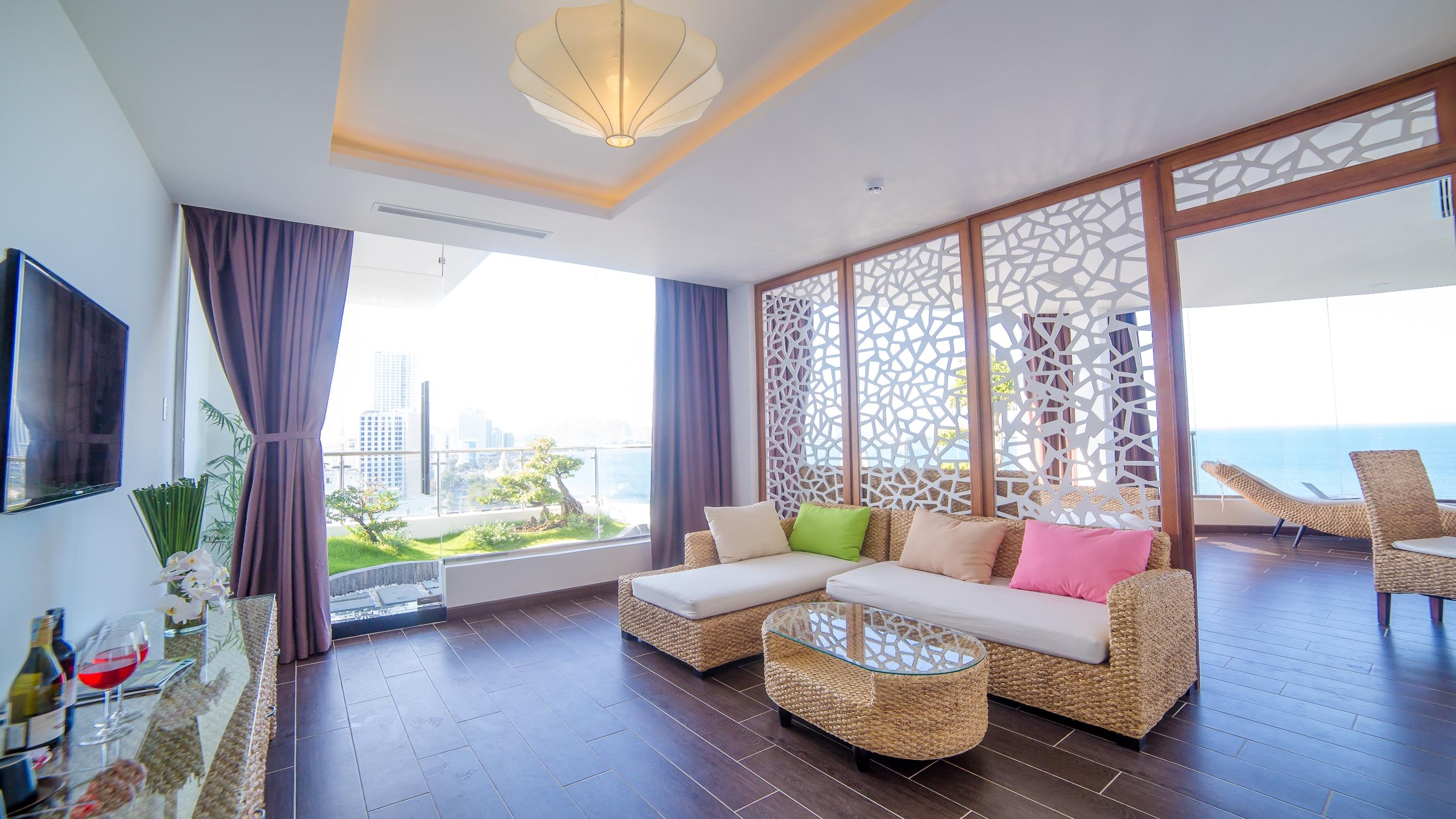 The Light Hotel & Resort