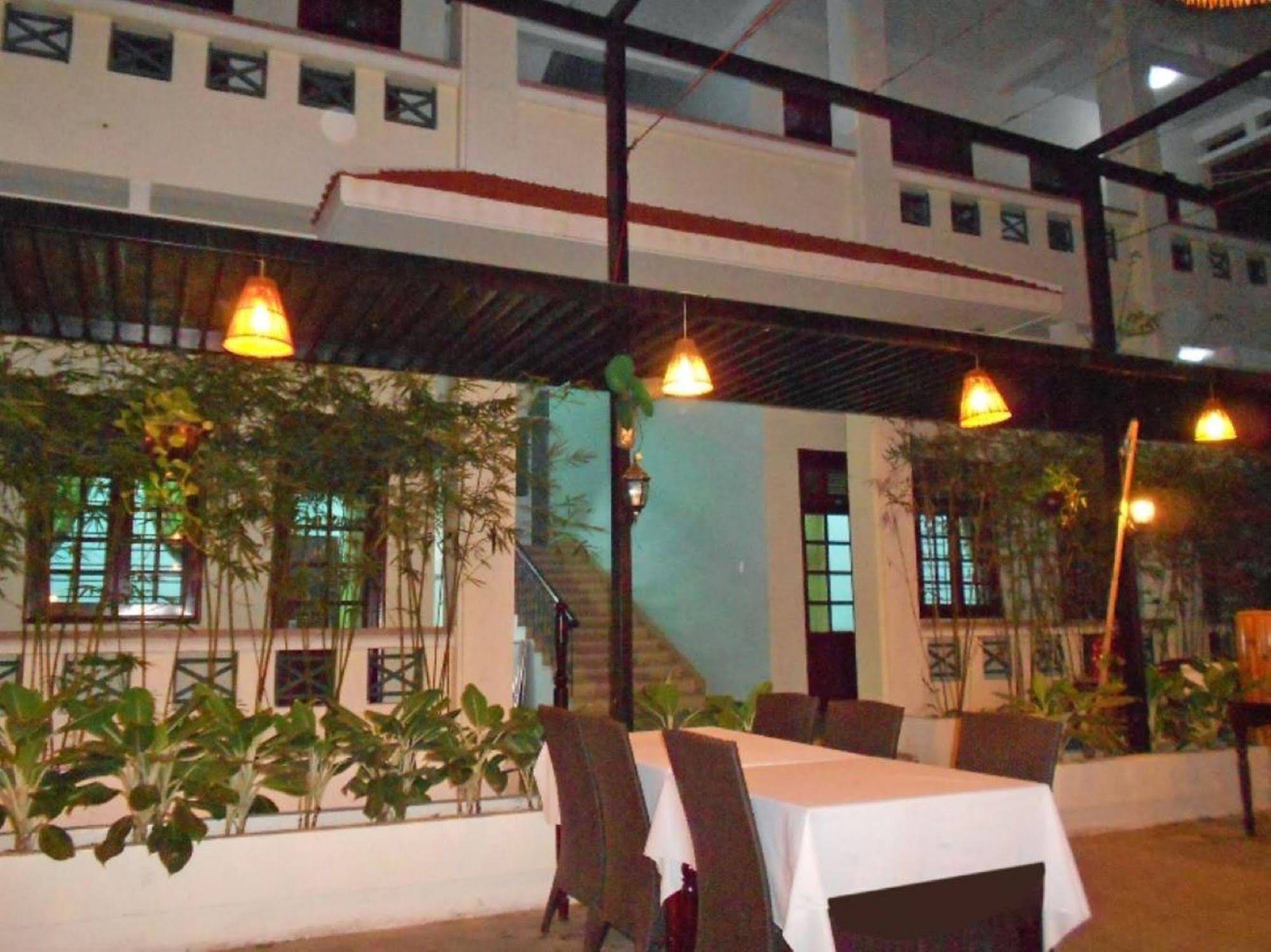 Tuyet Mai Hotel
