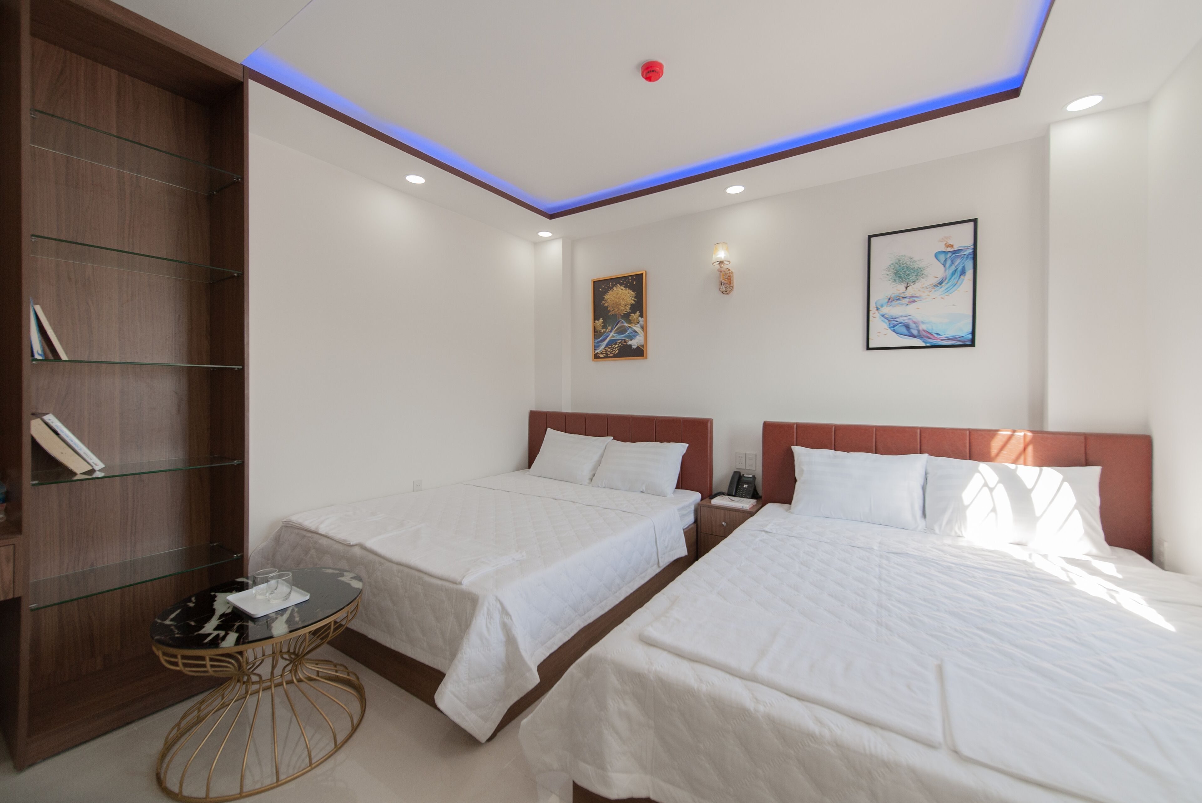 Uy Duong Hotel & Apartment