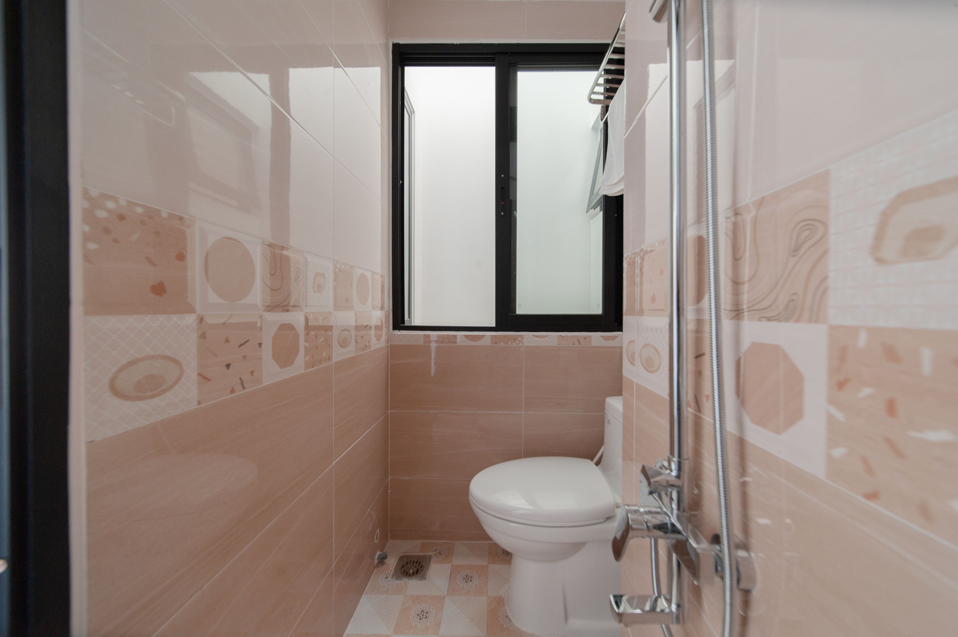 Uy Duong Hotel & Apartment