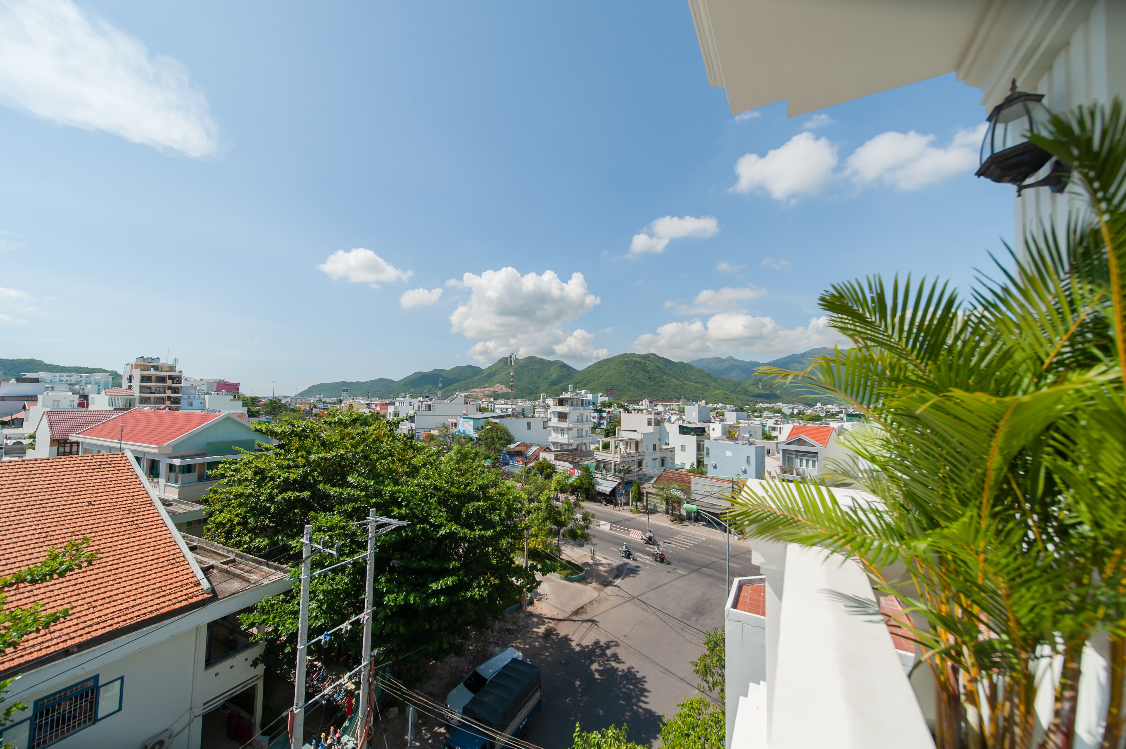 Uy Duong Hotel & Apartment