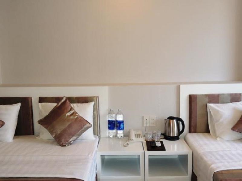 Van Nam Hotel