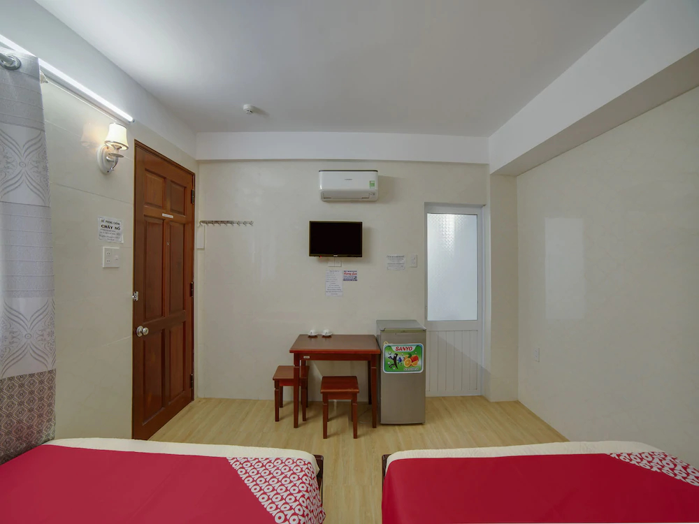 Vinh Hoa Hotel by OYO Rooms