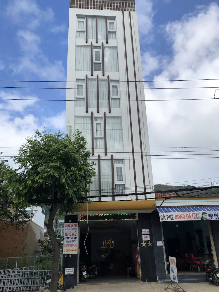 Vinh Hoa Hotel by OYO Rooms