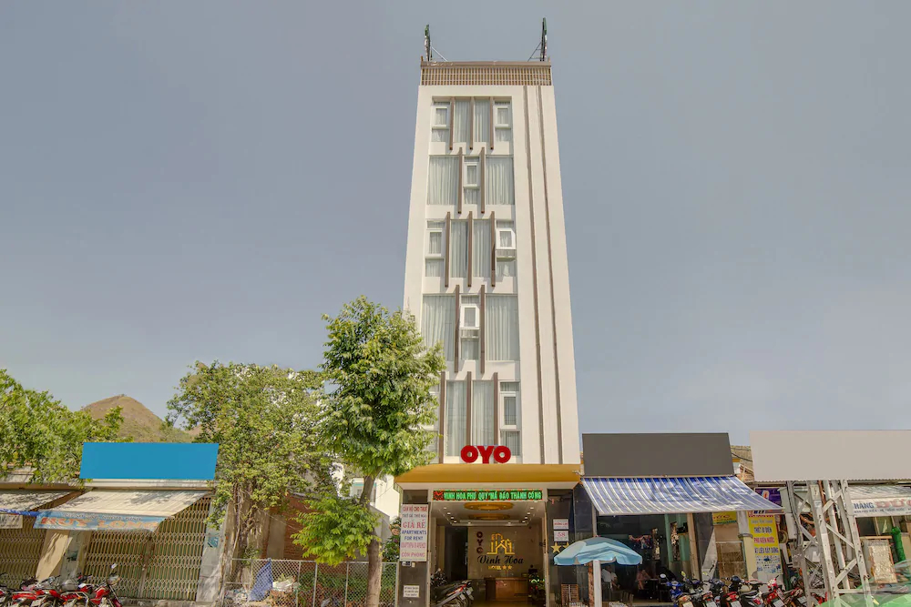 Vinh Hoa Hotel by OYO Rooms