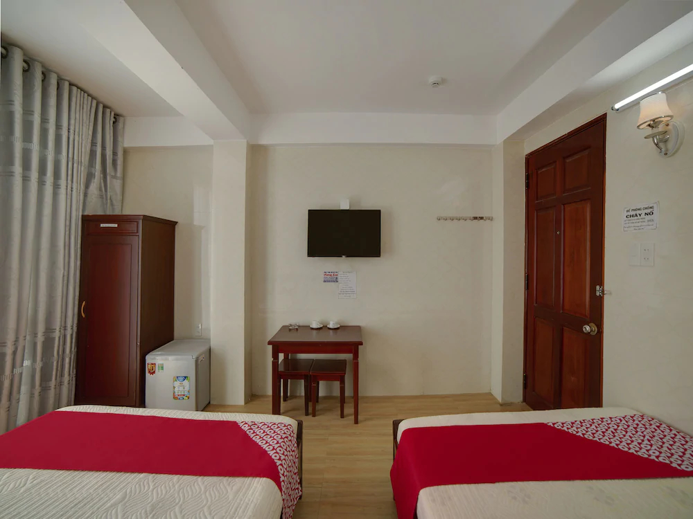 Vinh Hoa Hotel by OYO Rooms