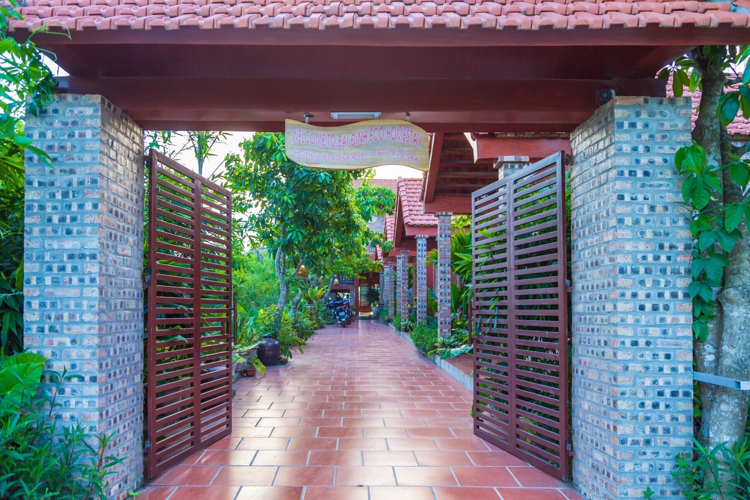 Bai Dinh Eco Homestay