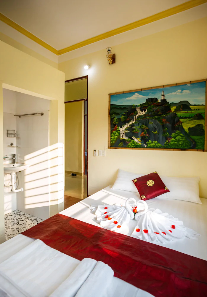 Hang Mua Central Homestay
