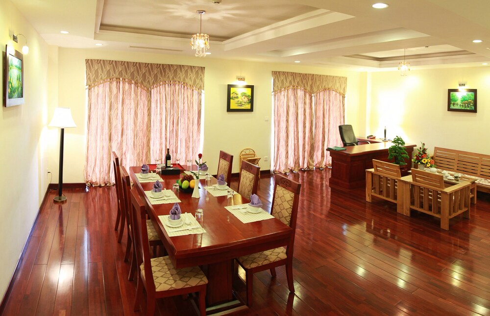 DLGL - Dung Quat Hotel