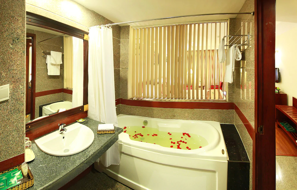 DLGL - Dung Quat Hotel