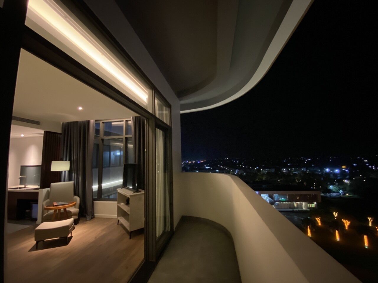 Newcc Hotel & Serviced Apartment