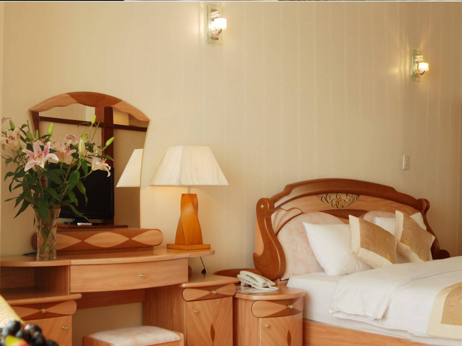 Thien An Riverside Hotel