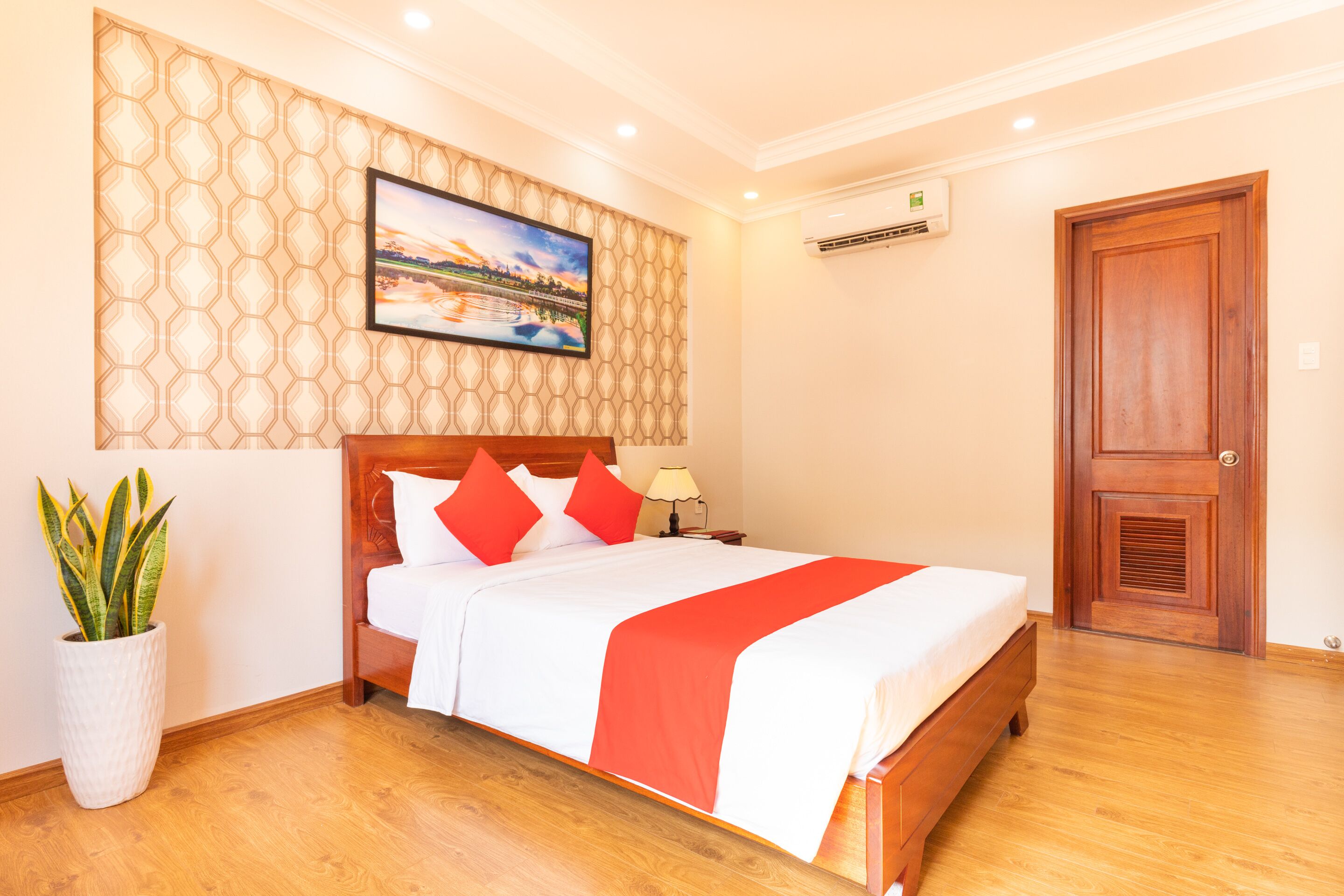 Camy Hotel