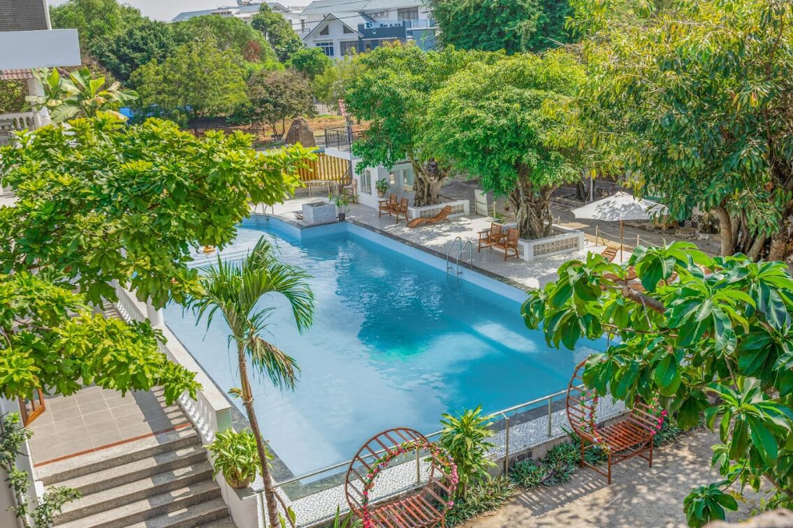 Caroline Resort