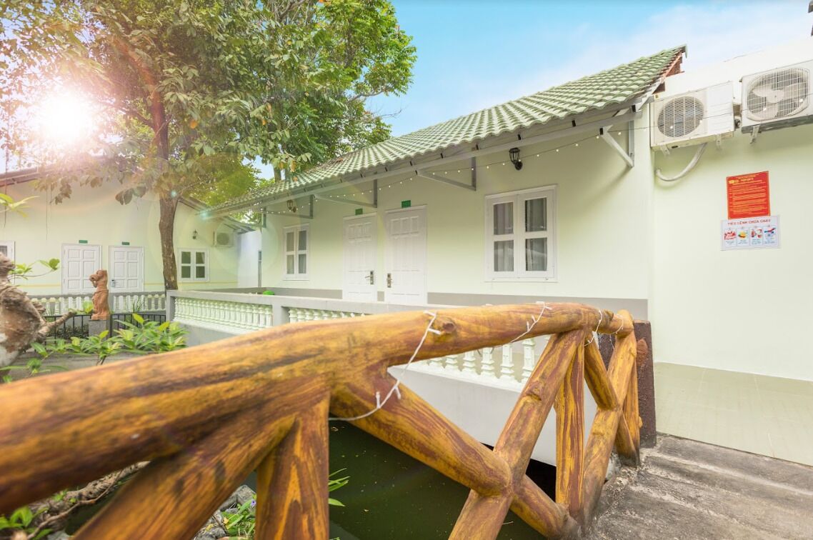 Caroline Resort