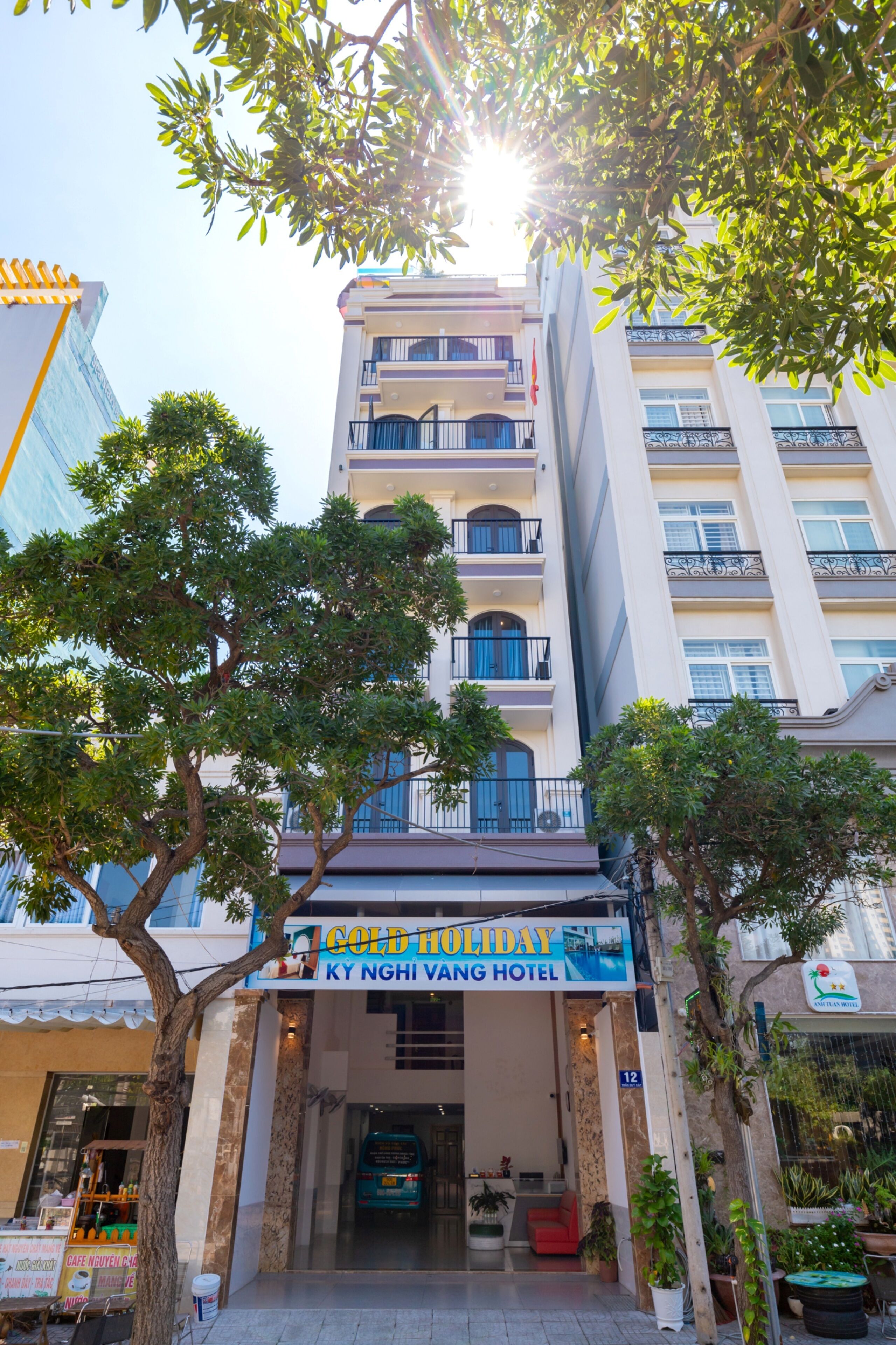 Gold Holiday Hotel