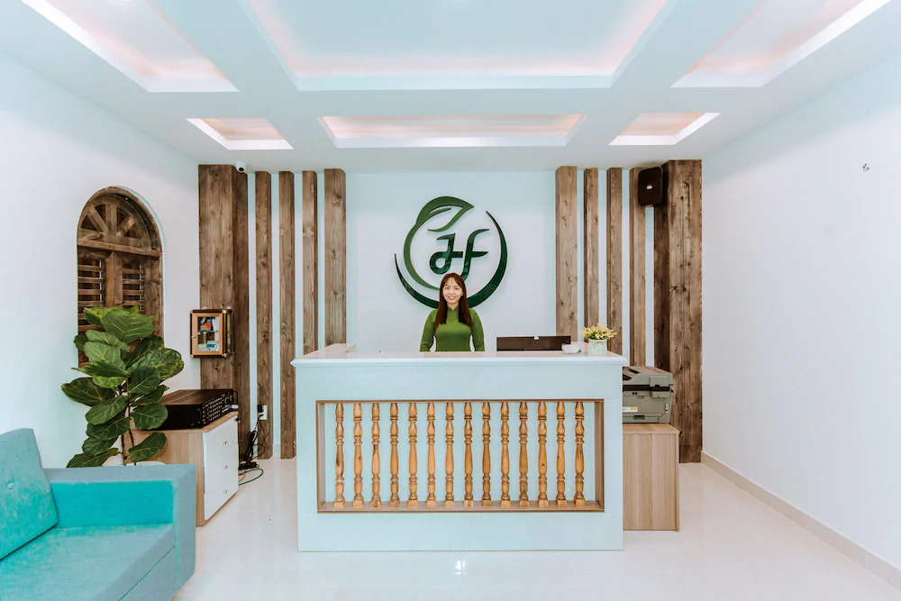 Happy Forest Hotel