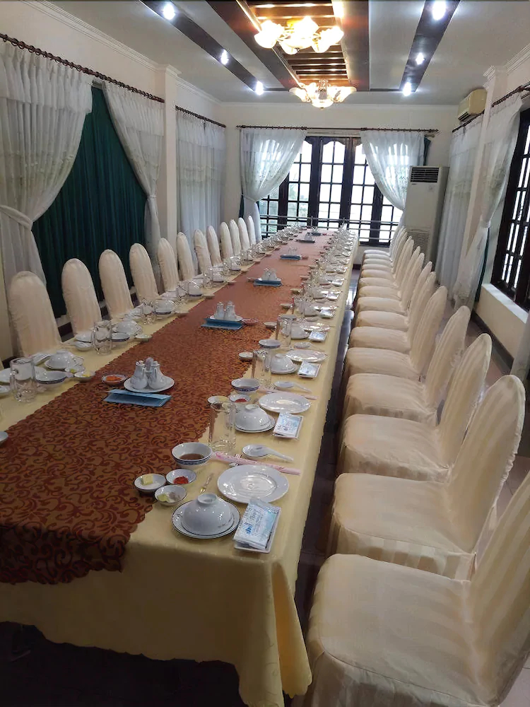 Huong Phong Hotel