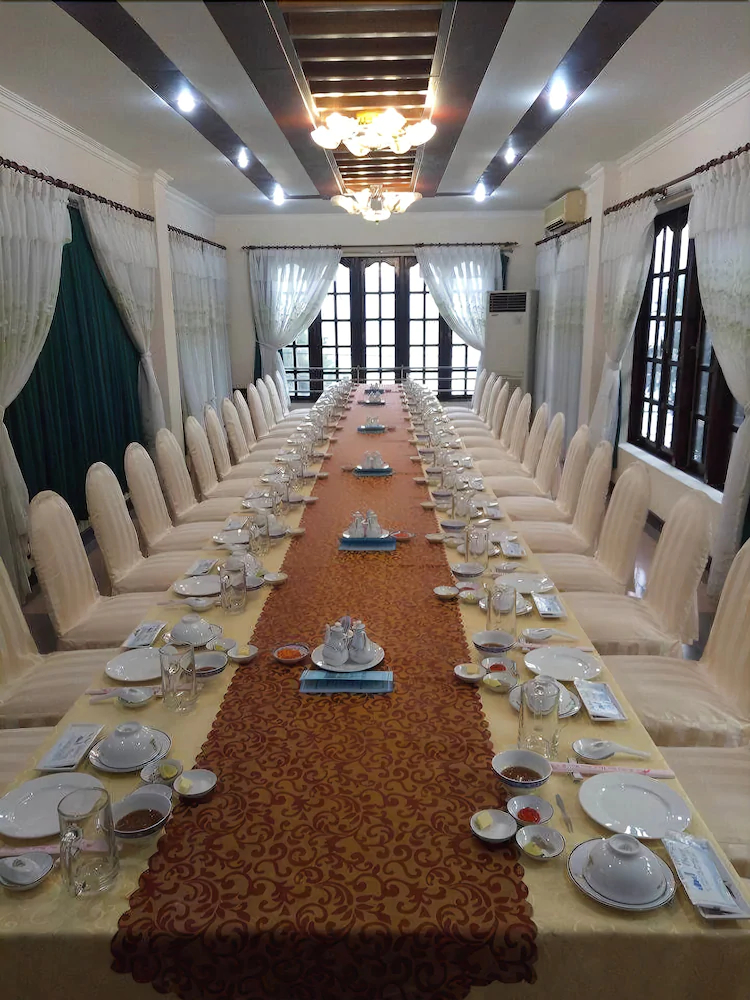 Huong Phong Hotel