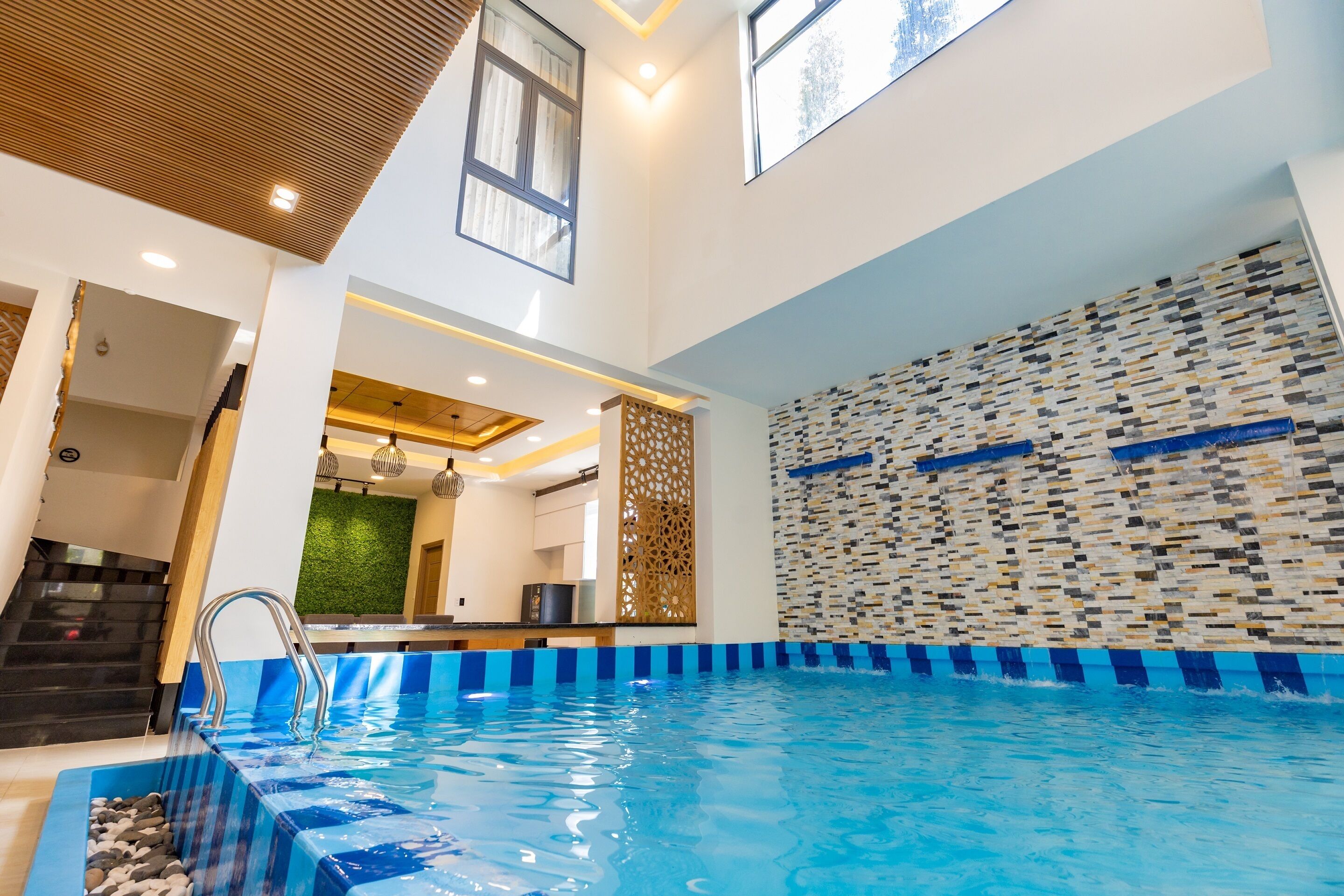 Tran Duy Luxury Villa 2