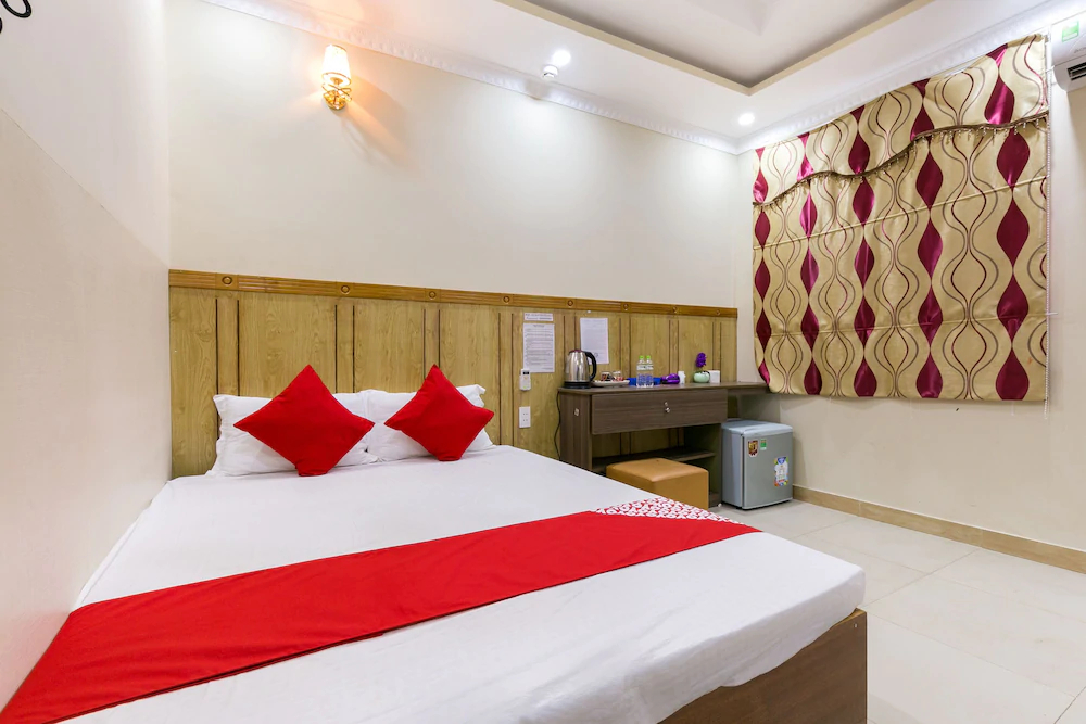 Xuan Thuy Hotel by OYO Rooms