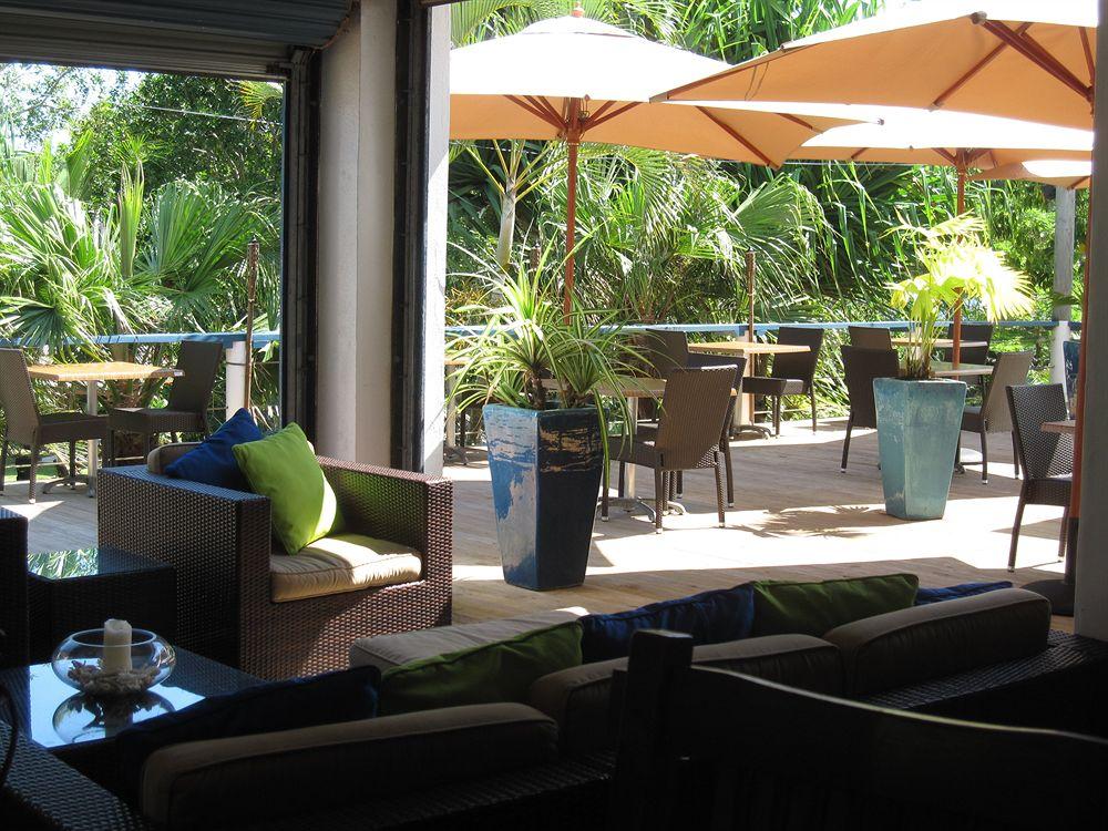 Benjor Beach Club