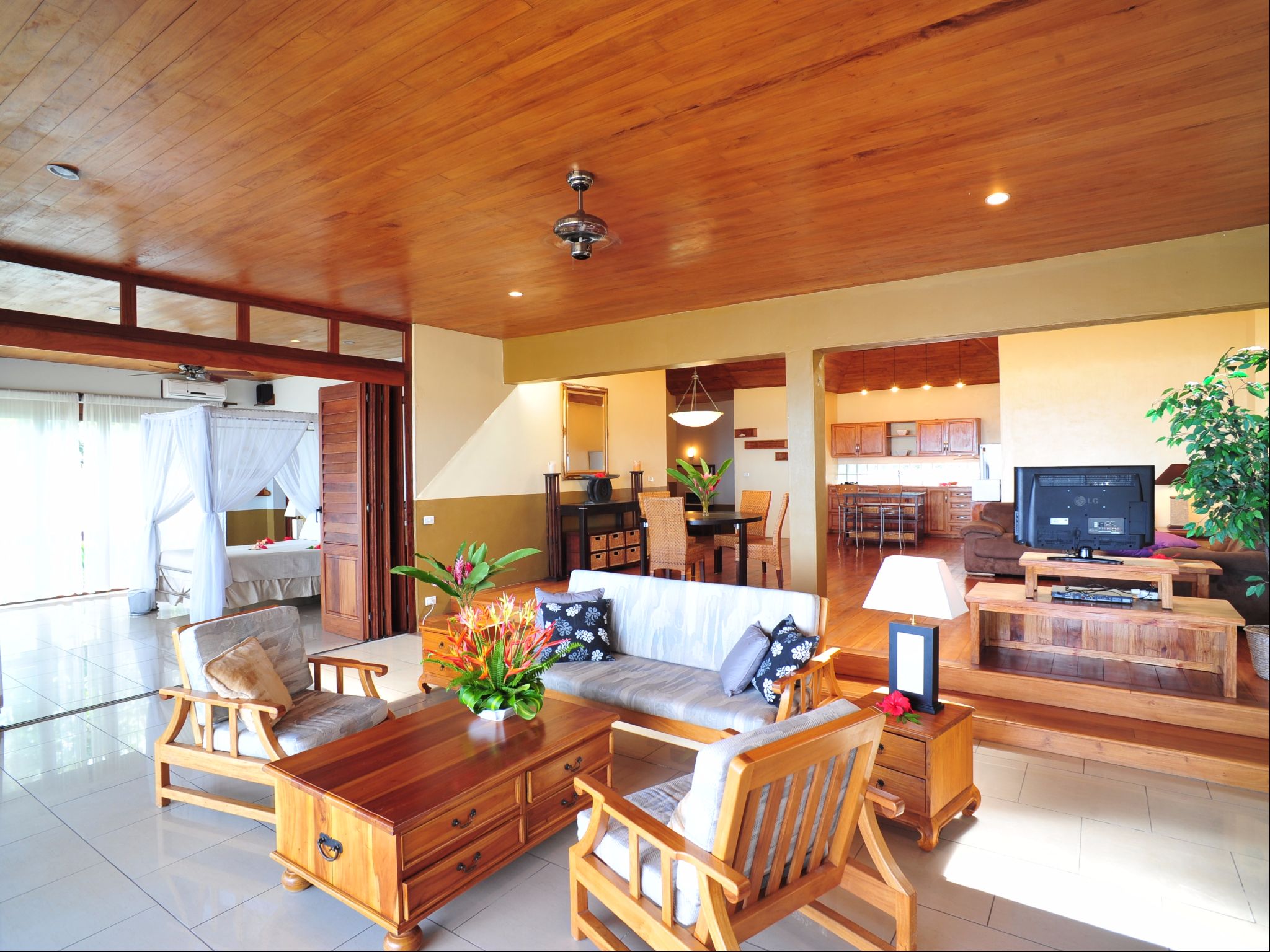 Hideaway Island Resort