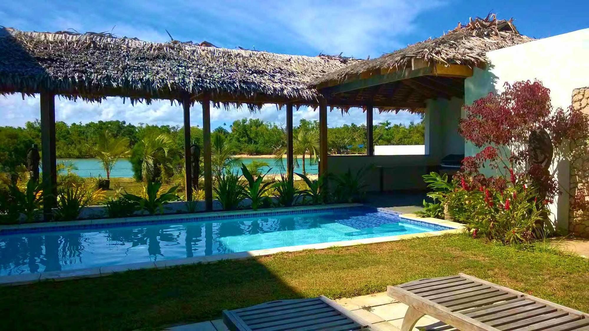 Paradise Point Escape