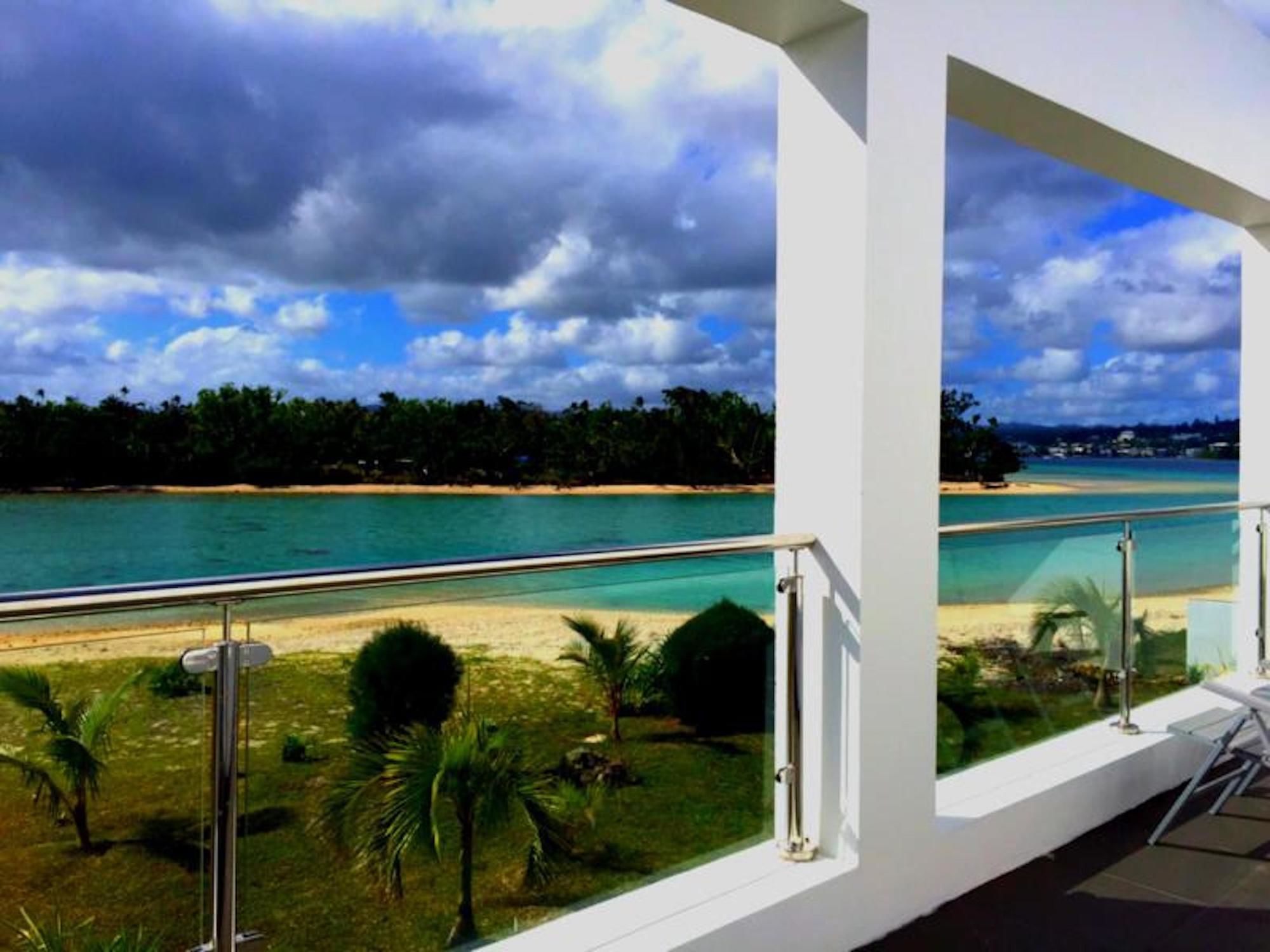 Paradise Point Escape