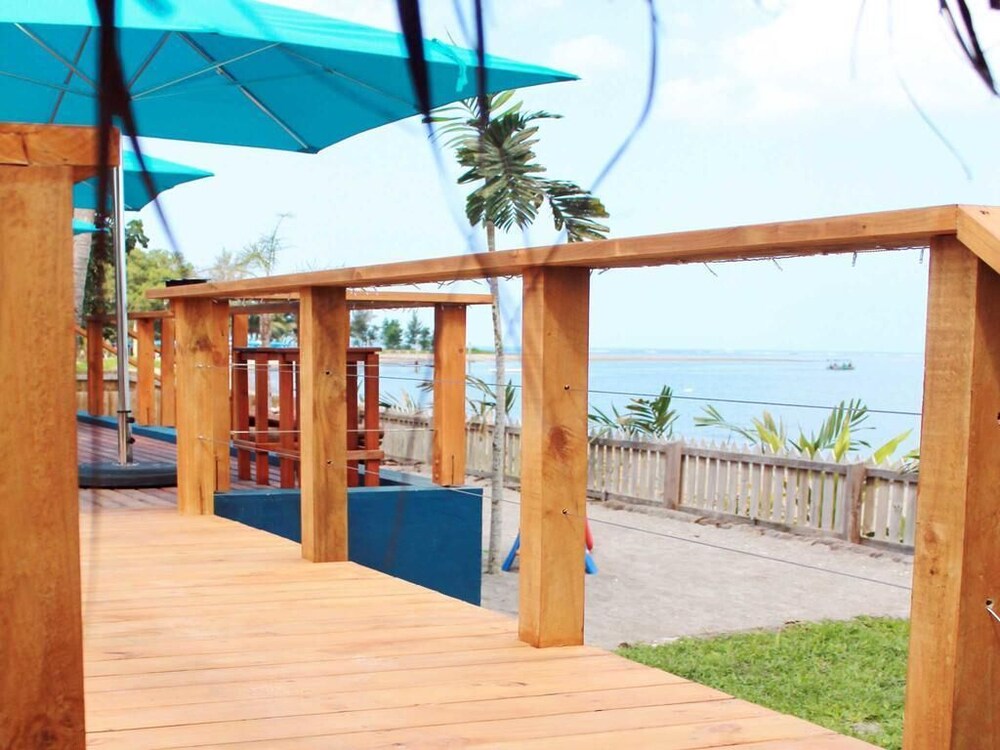 Vanuatu Beachfront Apartments