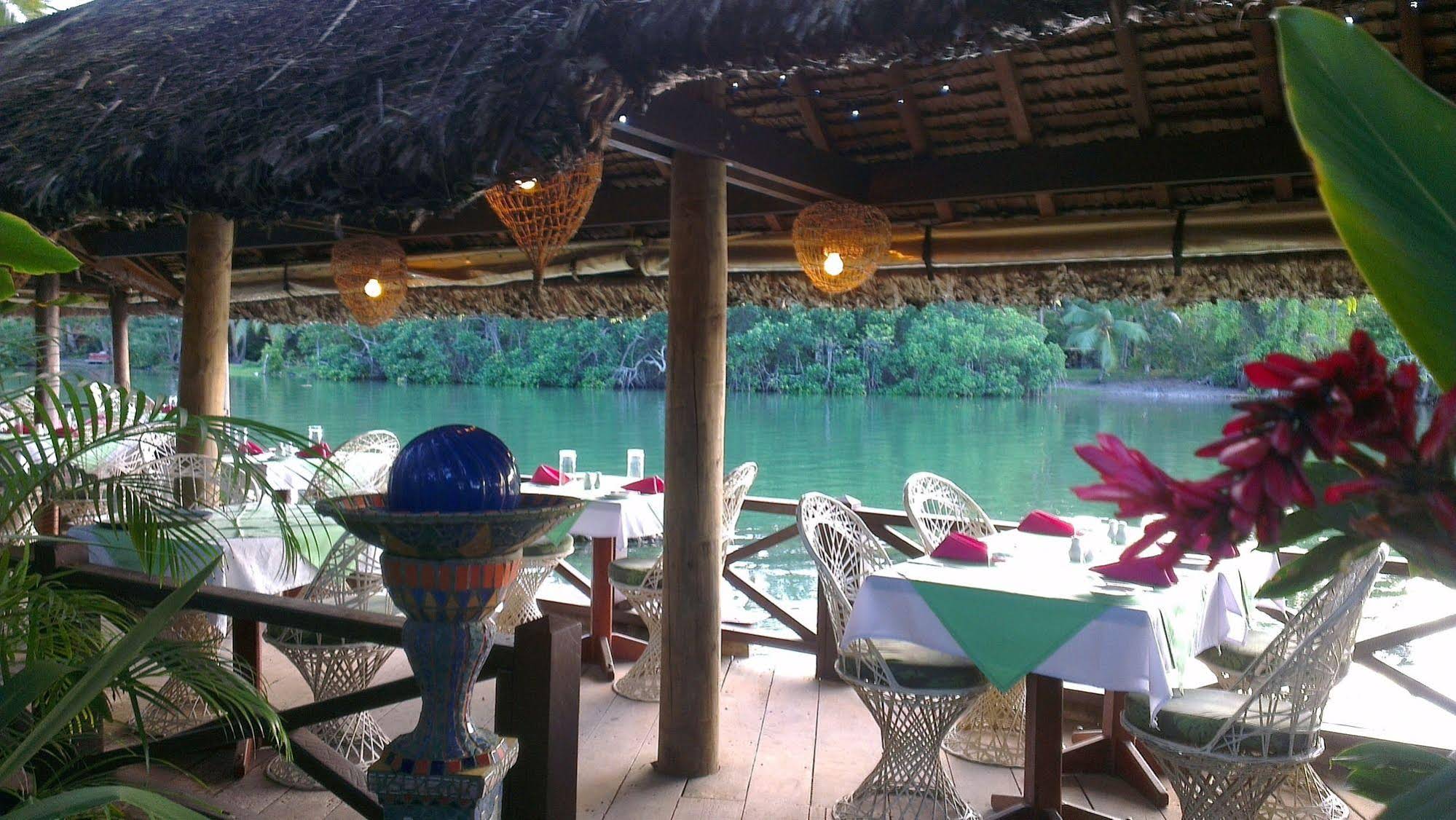 Lagoon Gardens