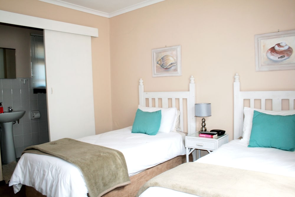 Dolphin Inn Guest House