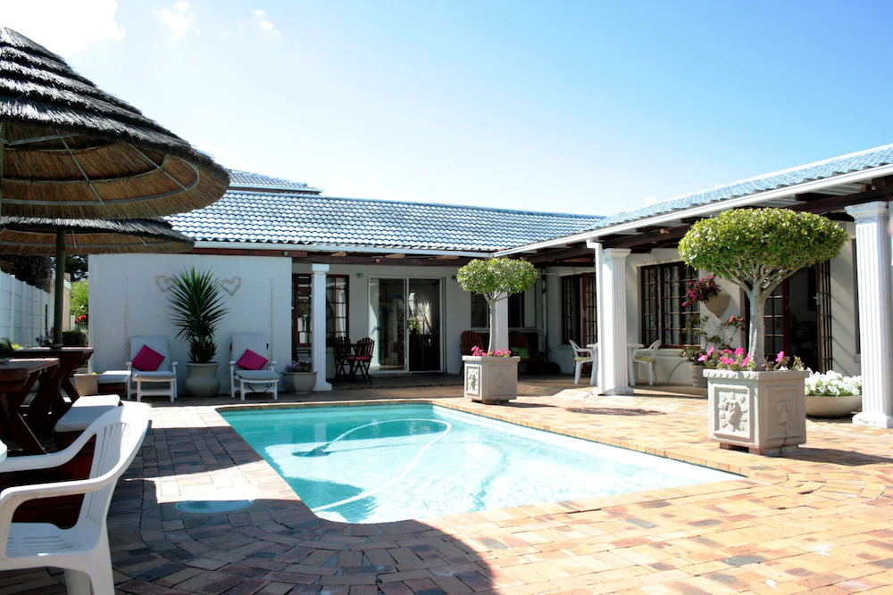 Dolphin Inn Guest House