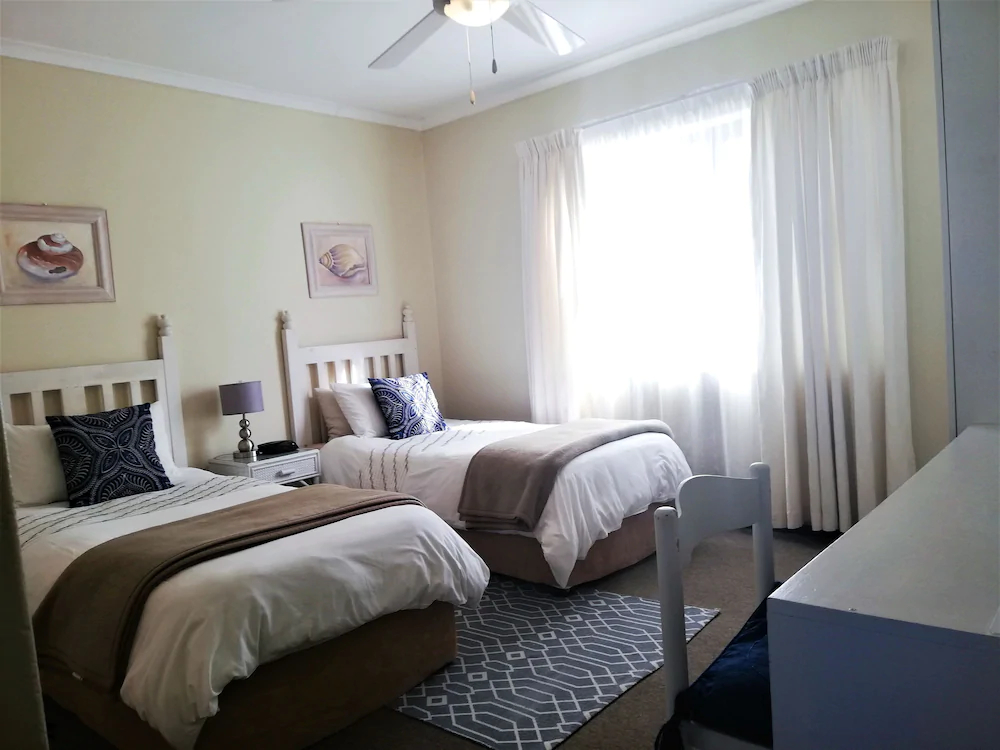 Dolphin Inn Guest House