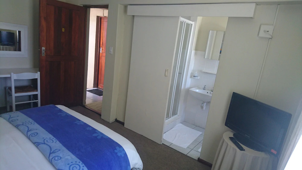 Dolphin Inn Guest House