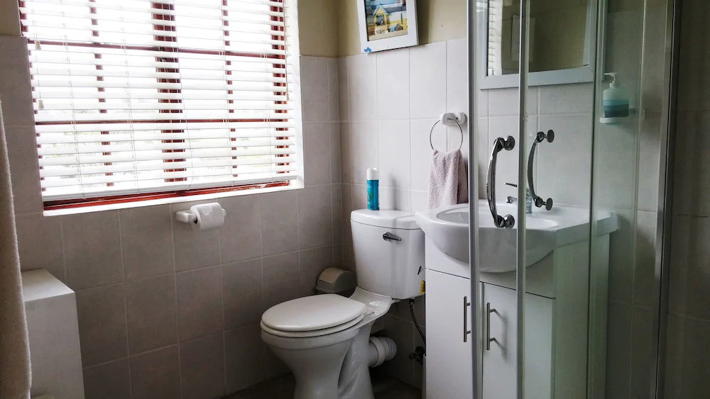 Dolphin Inn Guest House