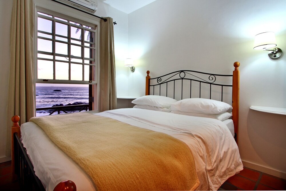 Camps Bay Terrace Palm Suite