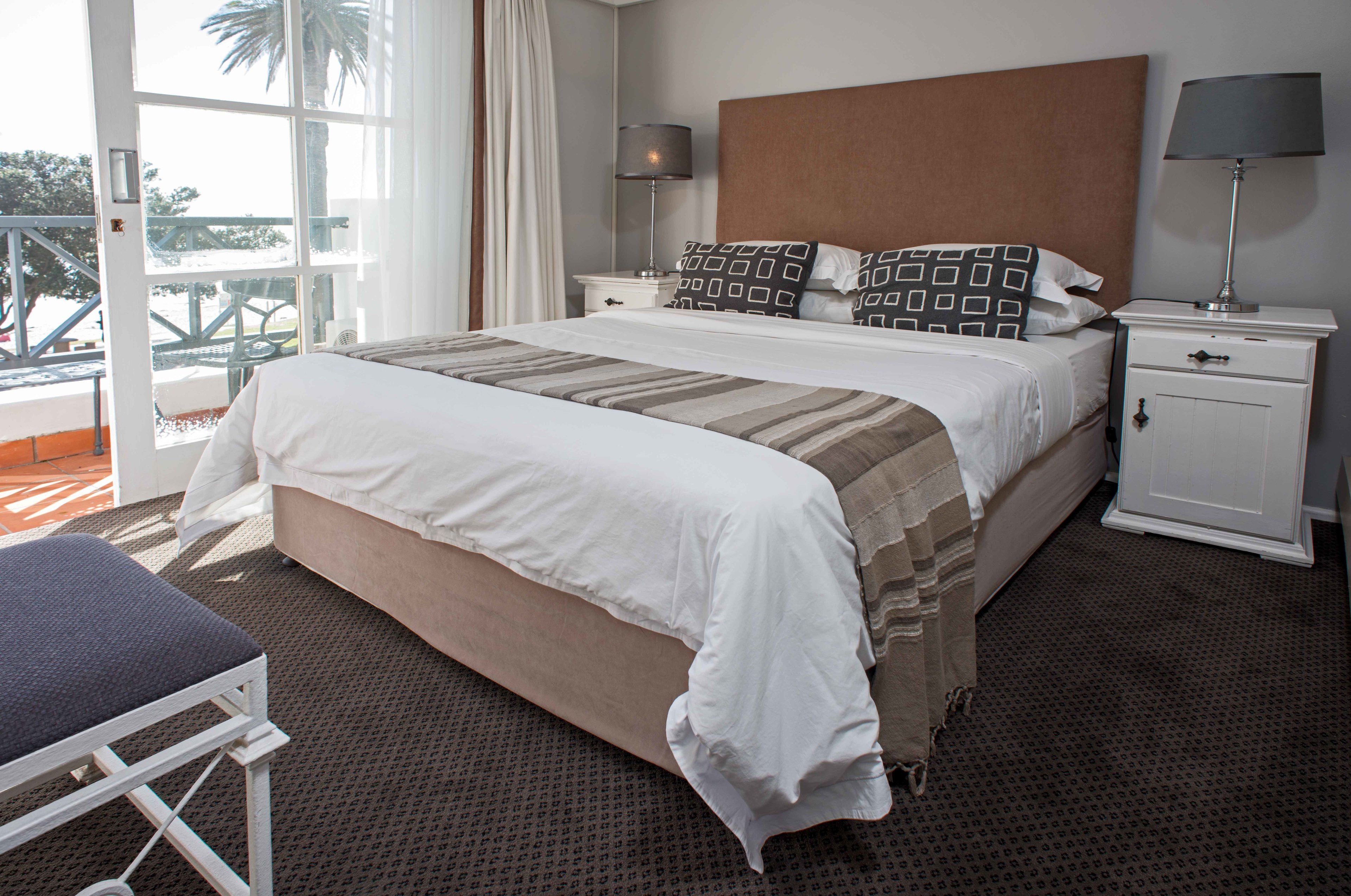 Morea House, Autograph Collection