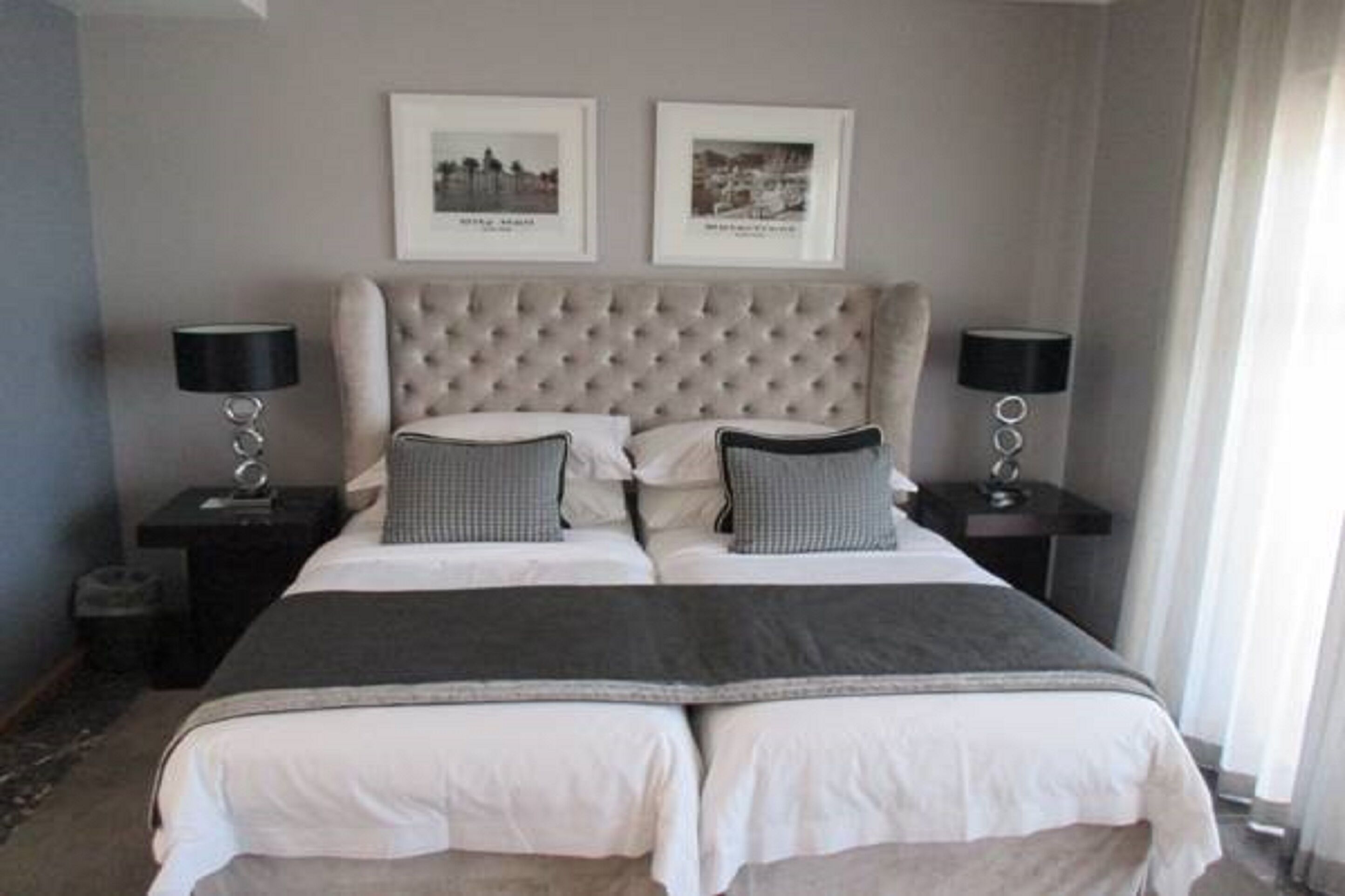 Morea House, Autograph Collection