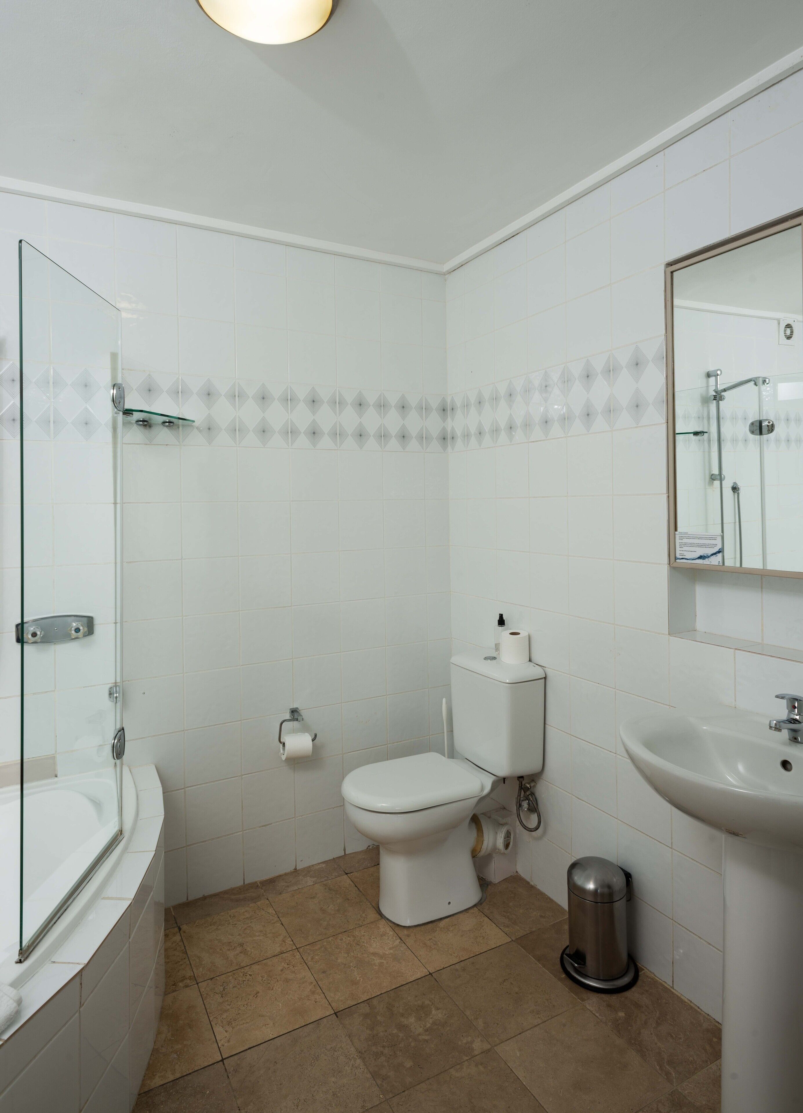 Morea House, Autograph Collection