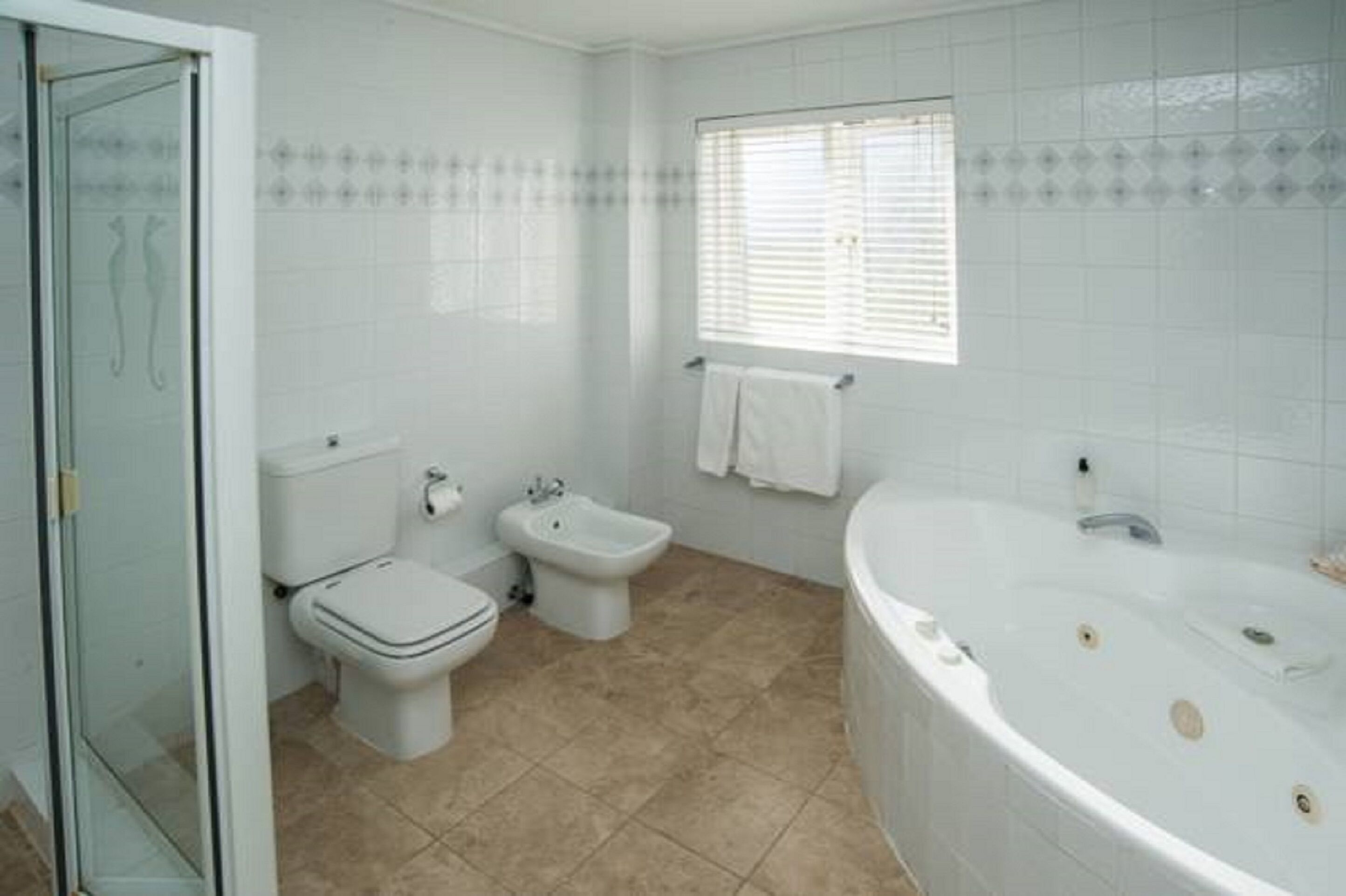 Morea House, Autograph Collection