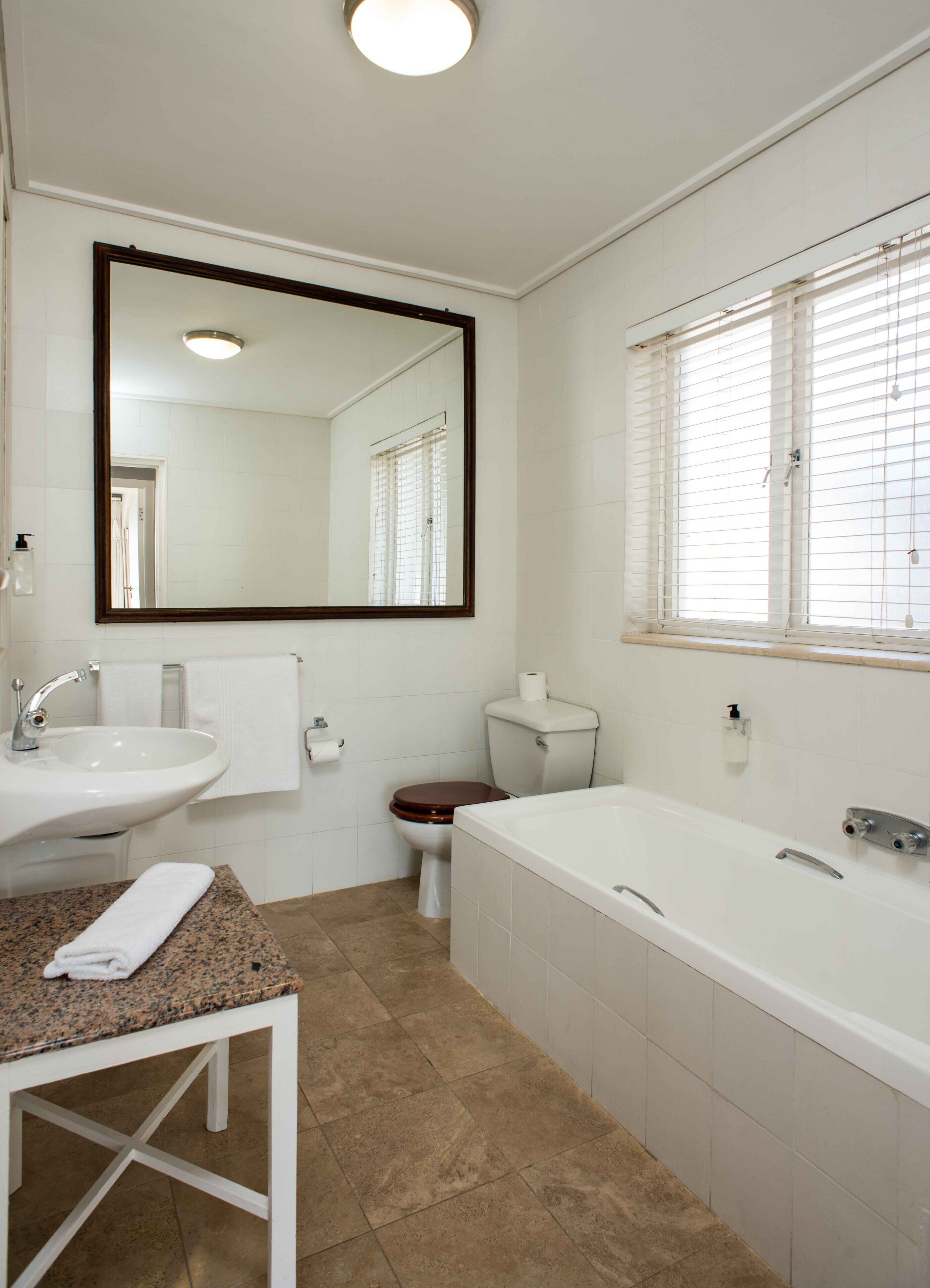 Morea House, Autograph Collection