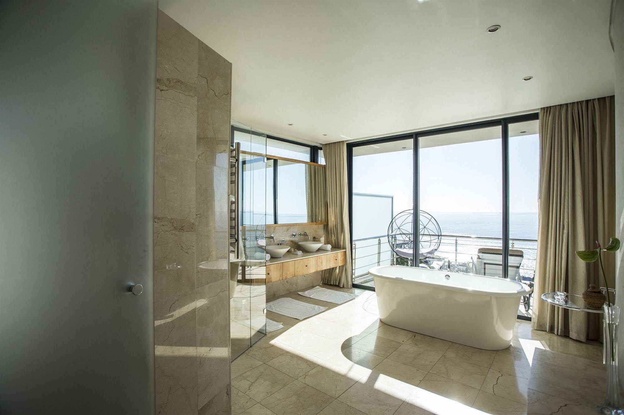 52 De Wet - Private Hotel