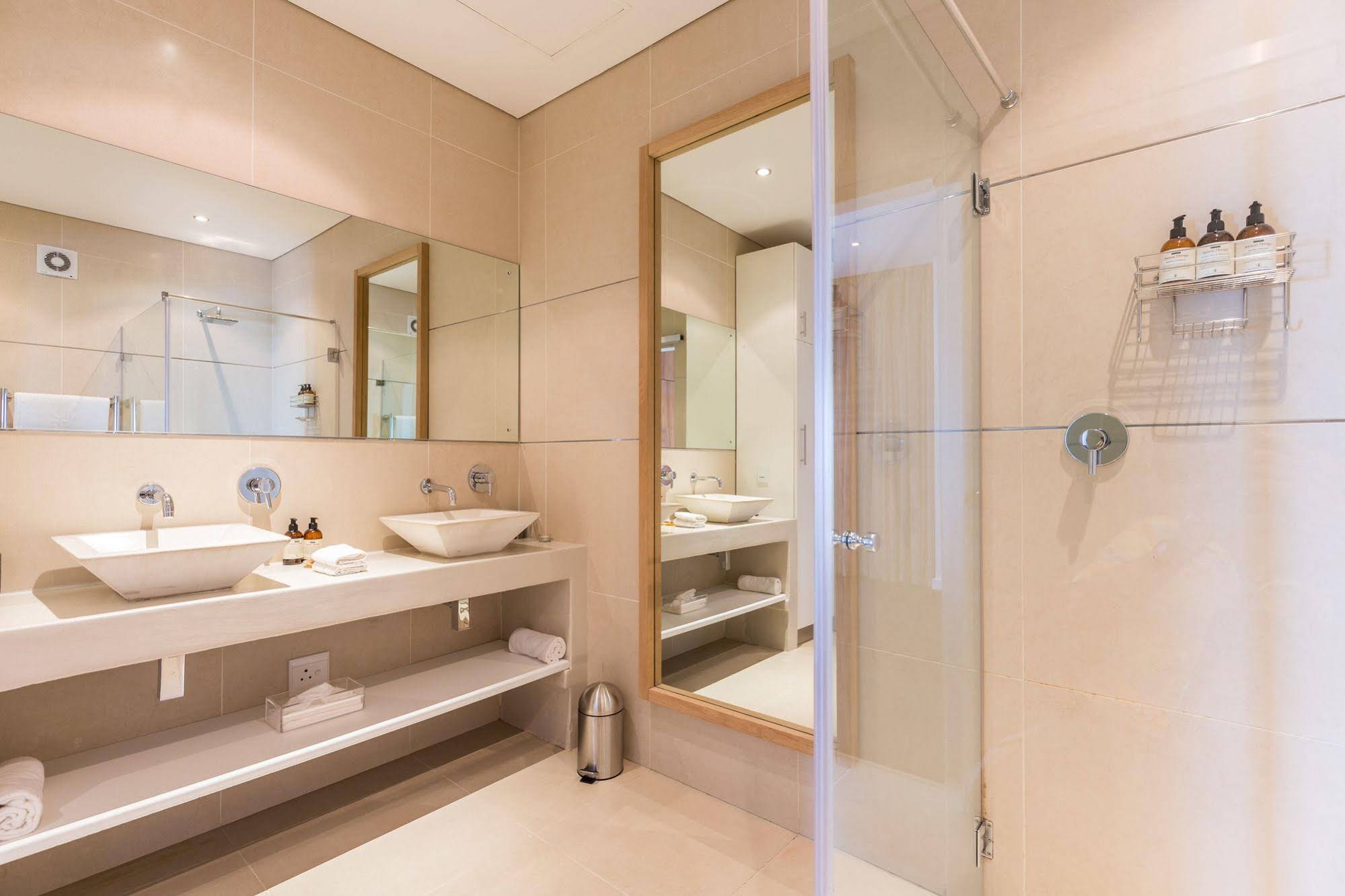 52 De Wet - Private Hotel