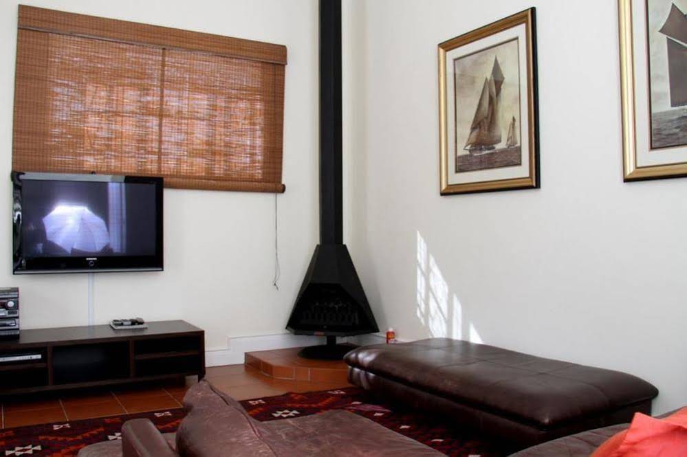 5 Camp Street Guesthouse & Self-catering
