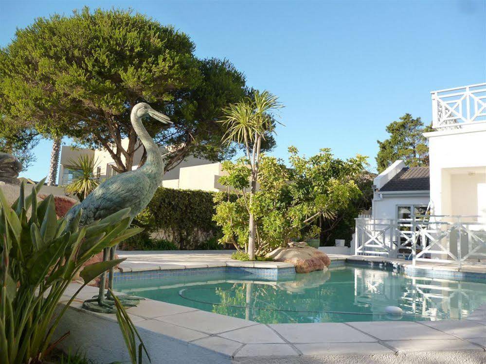 5 Options - Guest House