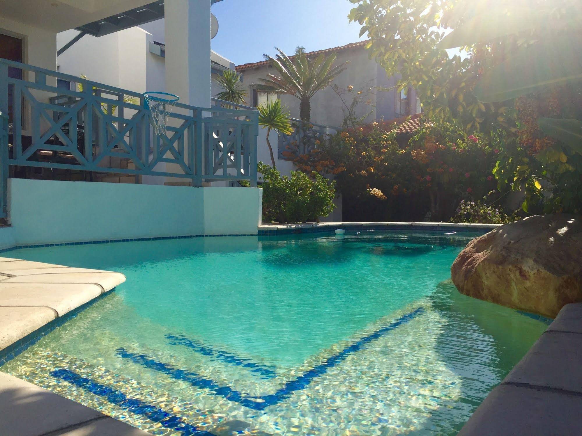 5 Options - Guest House