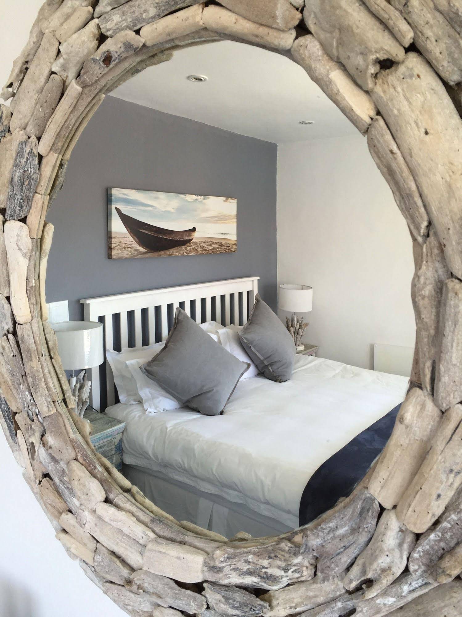 5 Options - Guest House